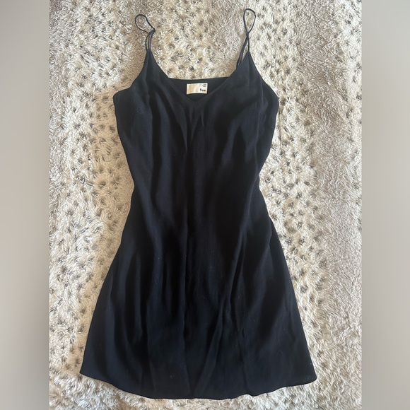 Wilfred Free Mini Black Slip - Picture 2 of 5